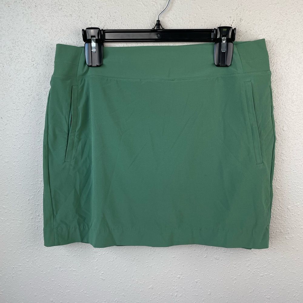 Athleta Green Women's Skort with Front Pockets